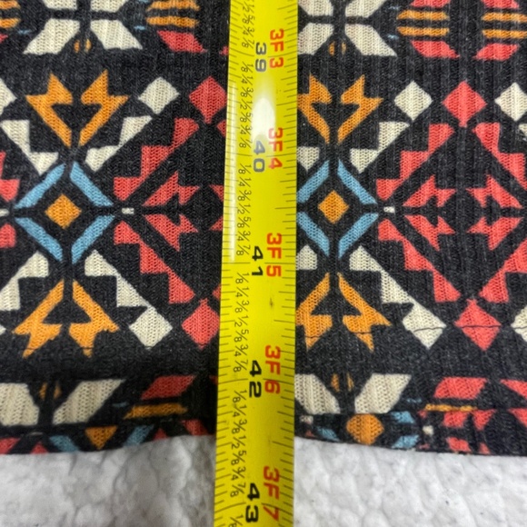 Women’s Medium LuLaRoe Multi Color Aztec Print Duster Cardigan - Picture 12 of 13